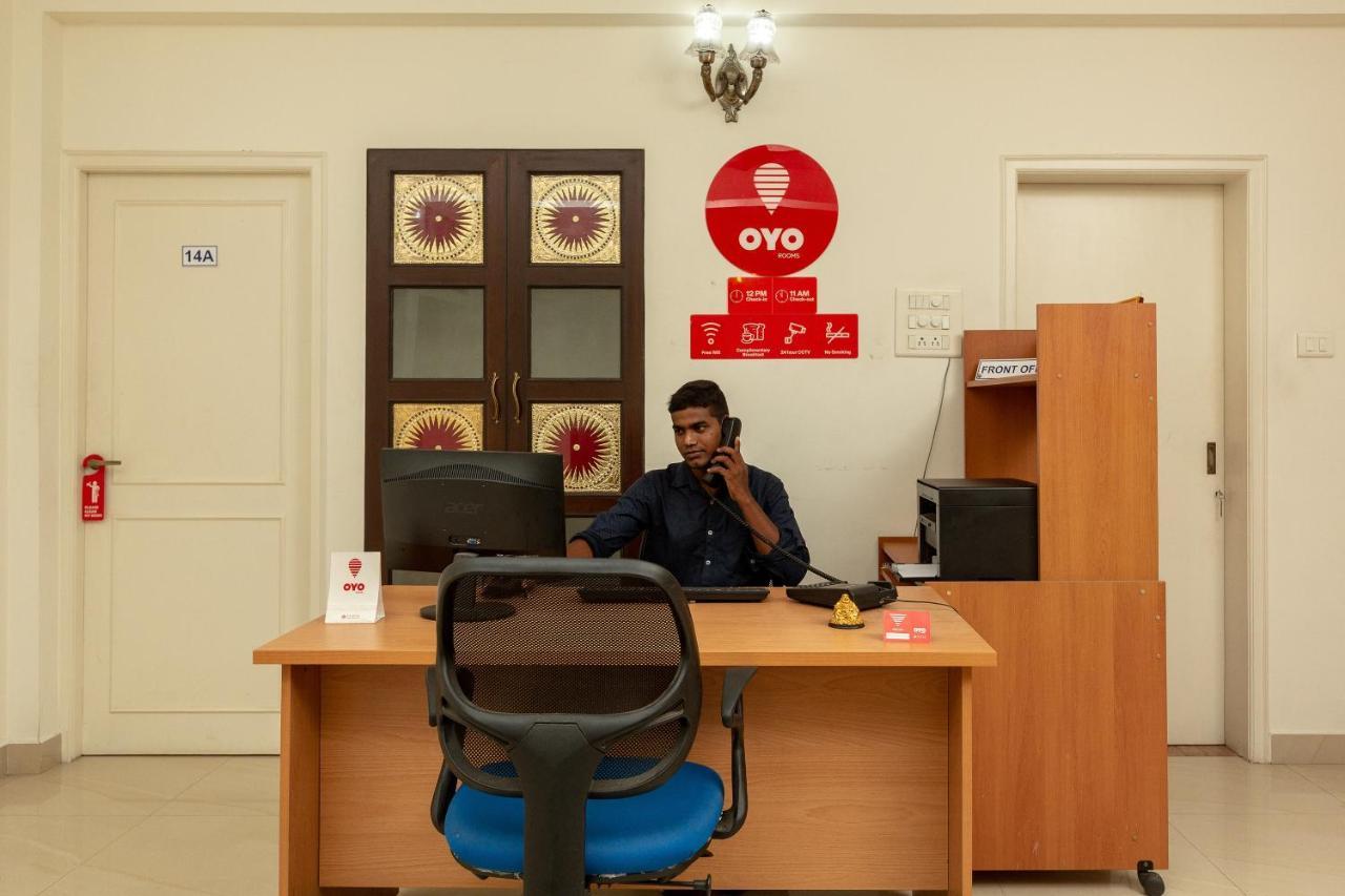 Oyo 23202 Cute Orange Service Apartments Chennai Exterior foto