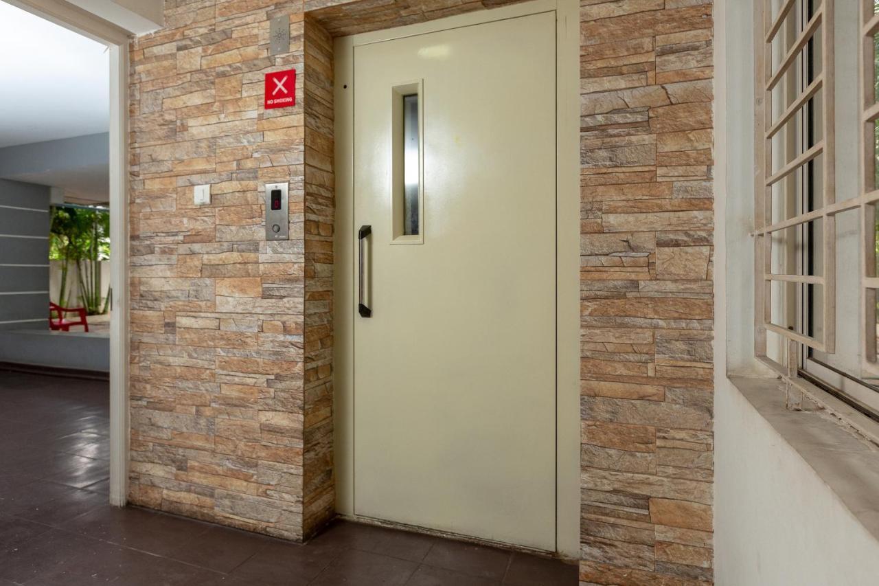 Oyo 23202 Cute Orange Service Apartments Chennai Exterior foto