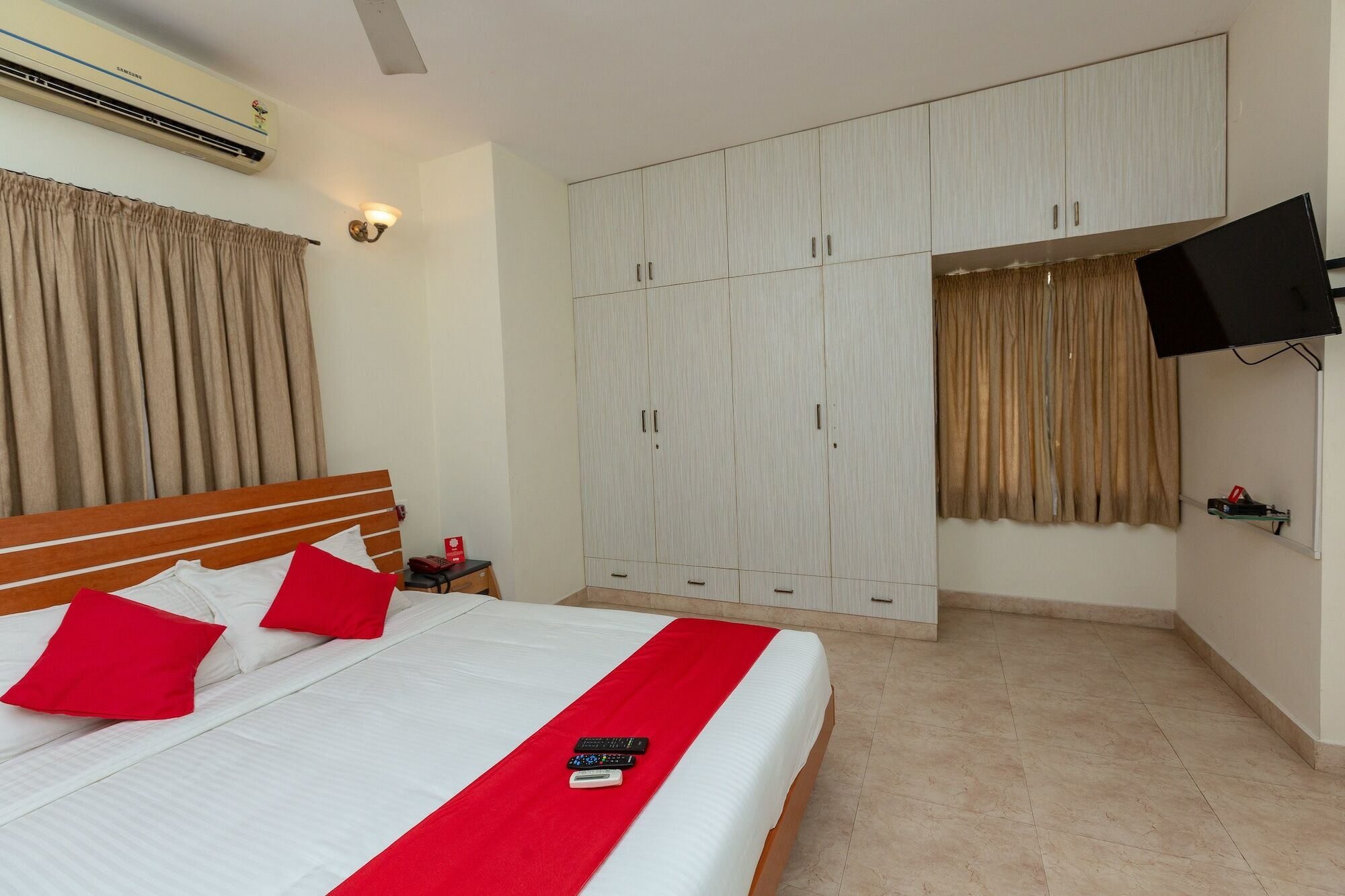 Oyo 23202 Cute Orange Service Apartments Chennai Exterior foto